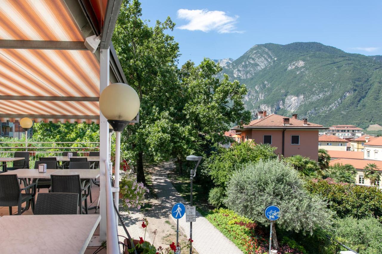 Appartamento Grande Al Ponte. Situato Vicino All'Ospedale, Al Parco E Al Centro Citta Trento Kültér fotó